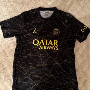 Mbappe #7 Paris PSG Youth Jersey Air Jordan, Size Large, Qatar Airways